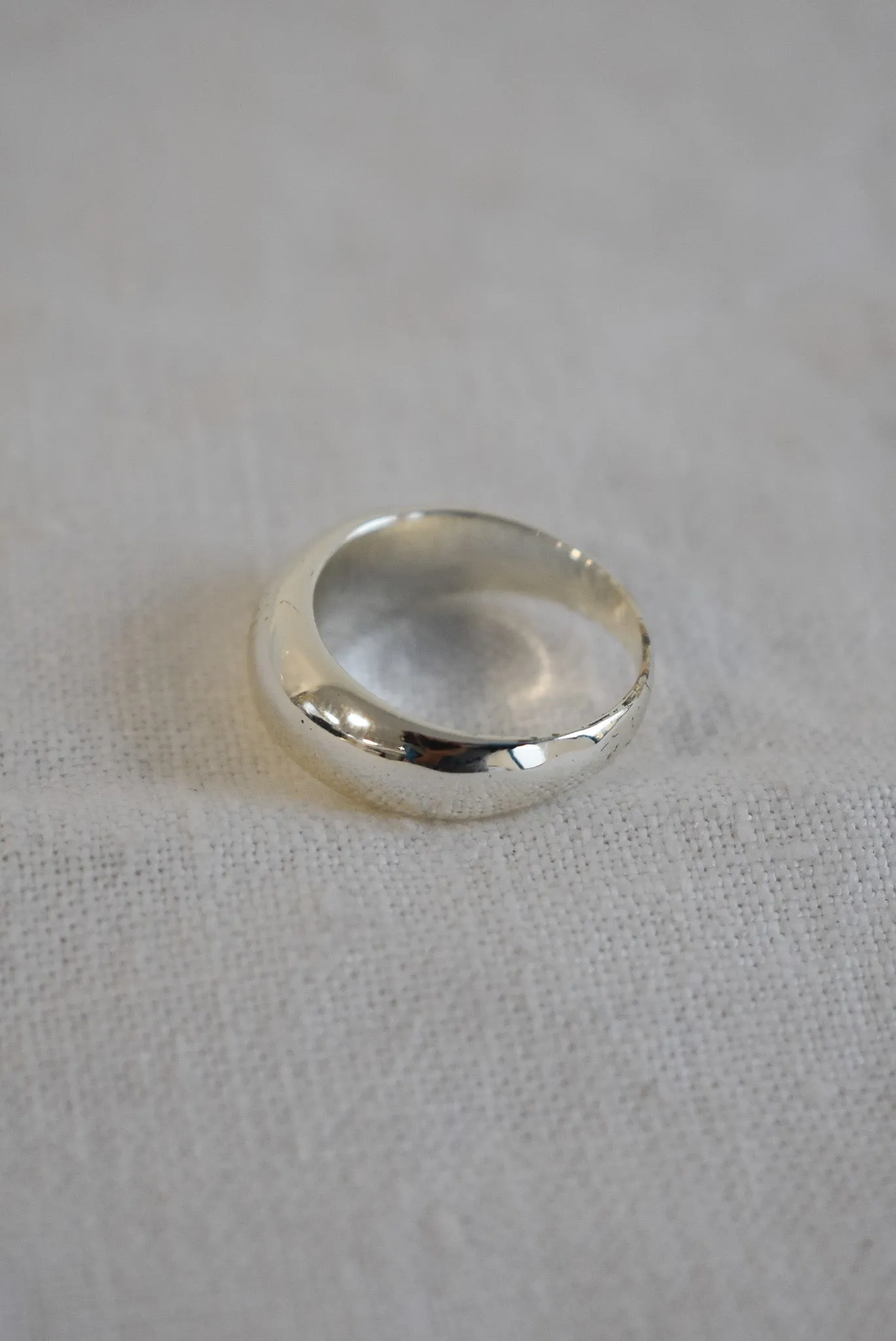 Chic silver toned chunky ring