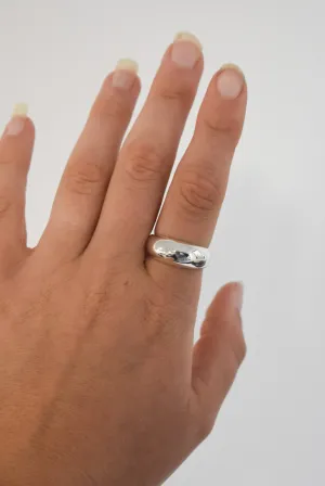 Chic silver toned chunky ring