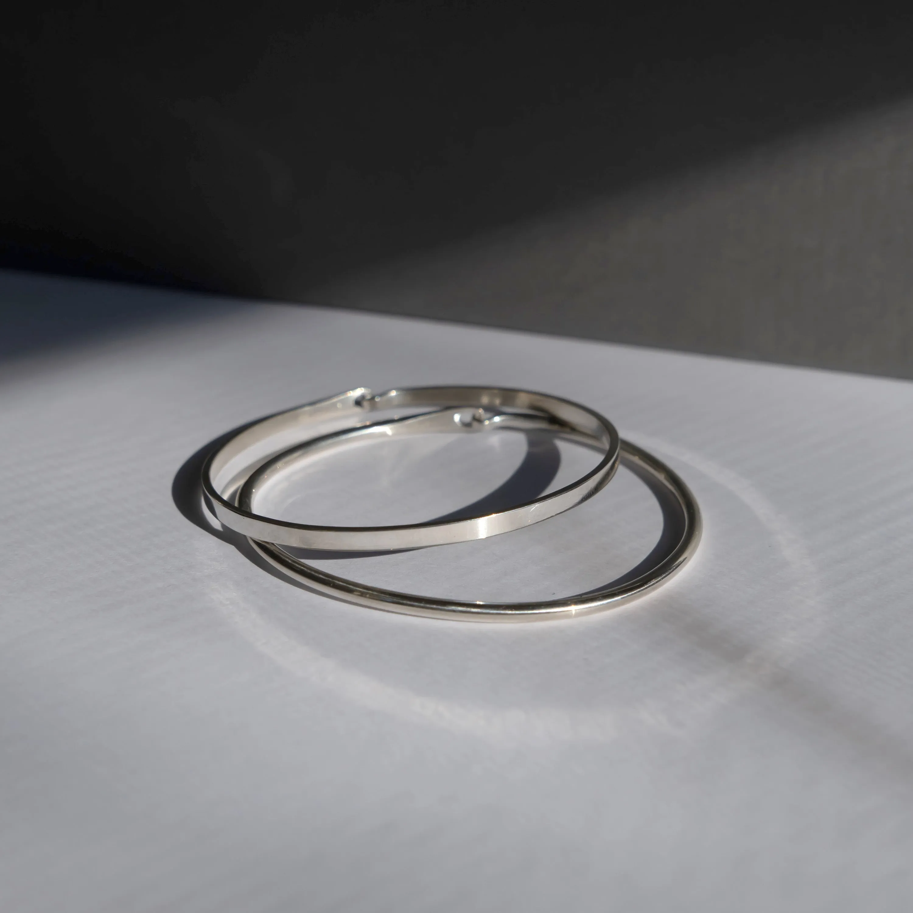 Minimalist Band Bracelet Skinny Round  - Sterling Silver